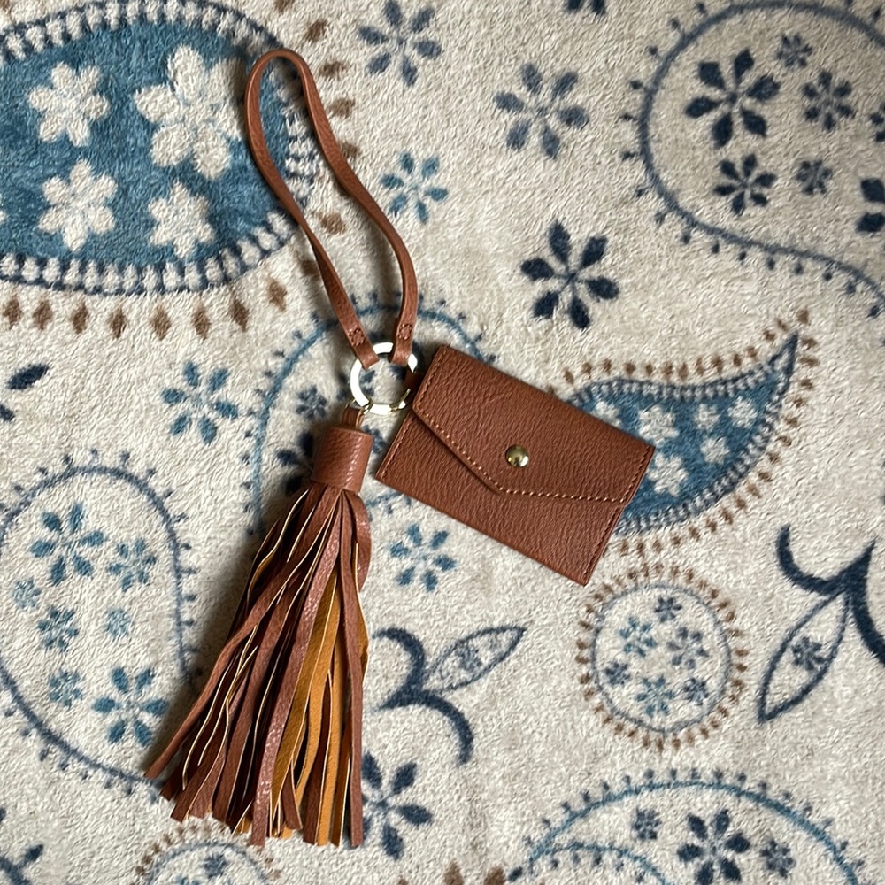 Steve Madden wristlet